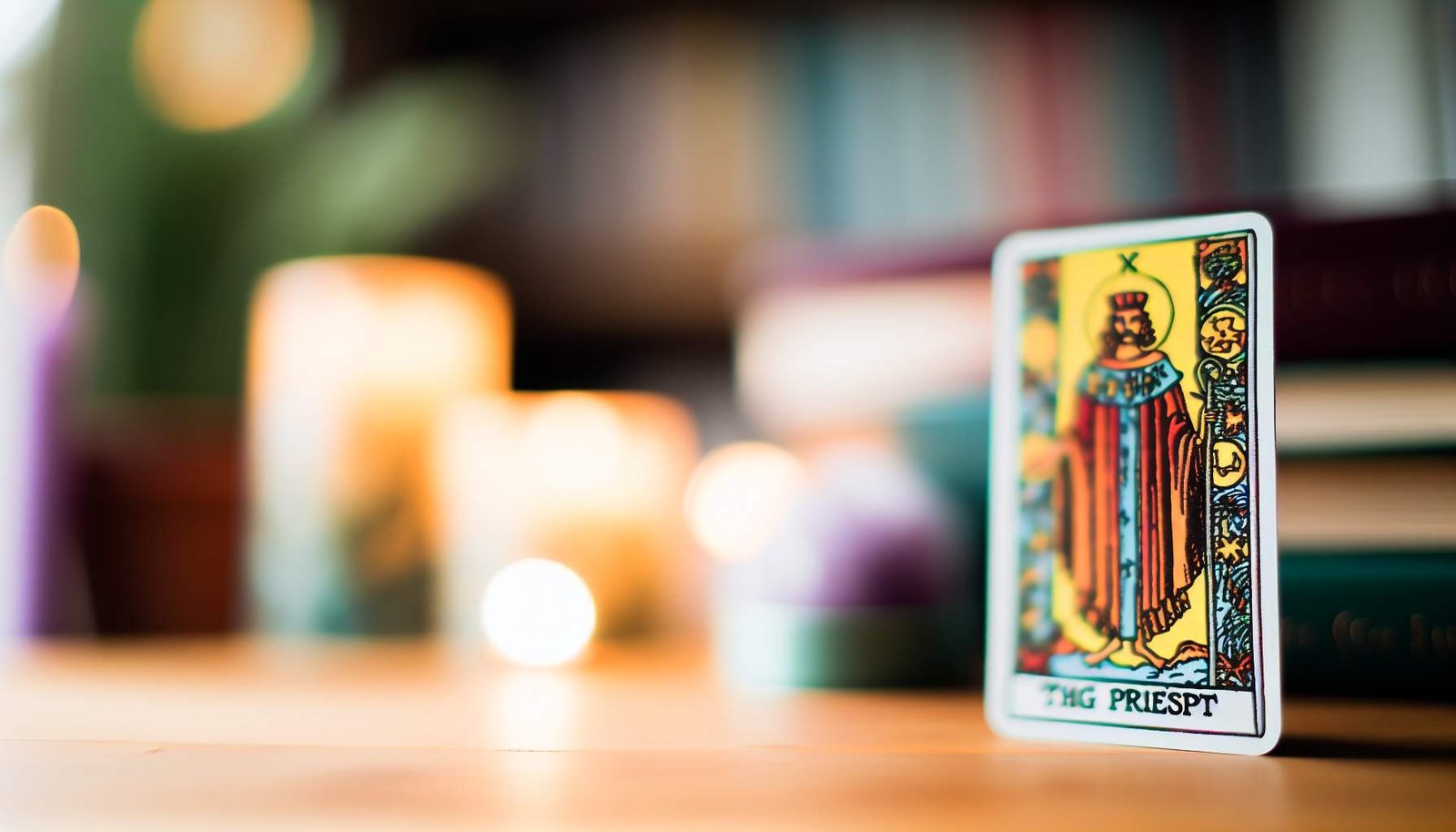 Le Pape tarot : révélations surprenantes à découvrir